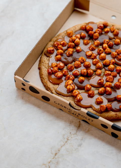 Hazelnut Cookie Pizza