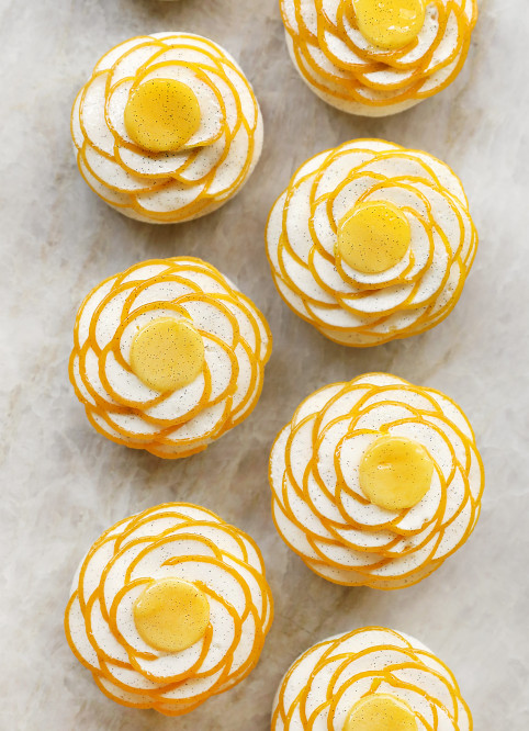 Mango Pavlova Flower
