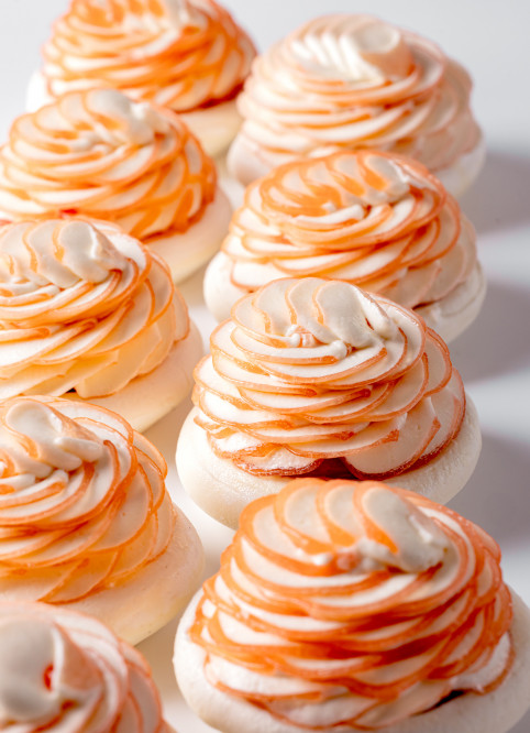 Grapefruit Pavlova