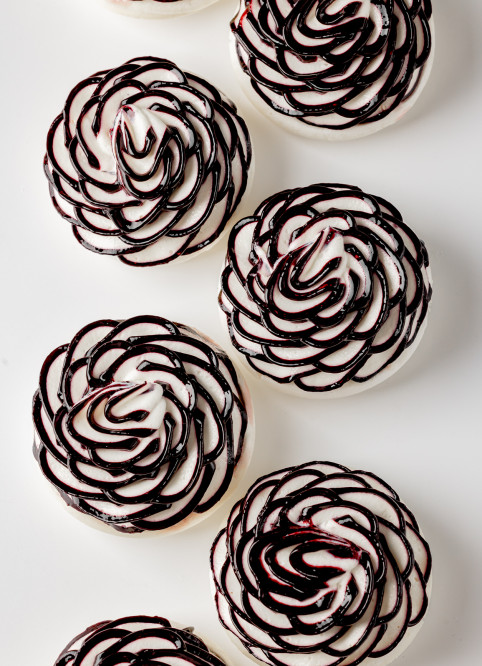 Blueberry Pavlova