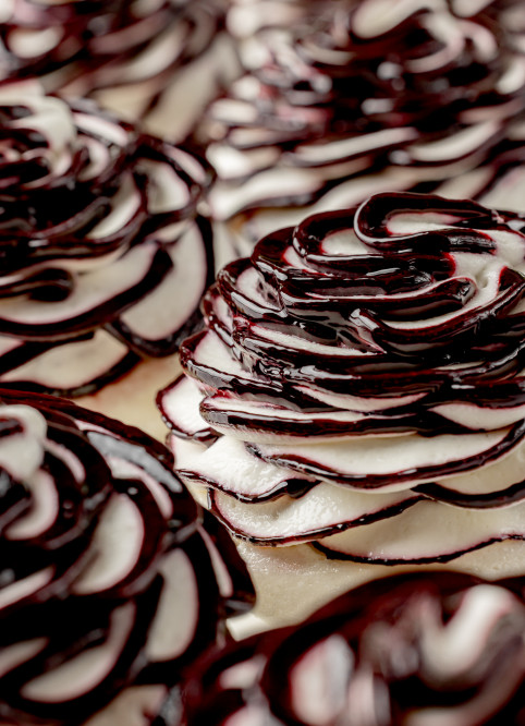 Blueberry Pavlova
