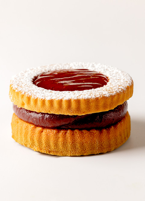 Strawberry Biscuit Trompe l'Œil