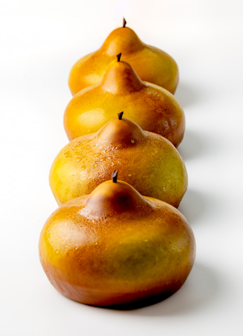 Sculpted Pear Tart