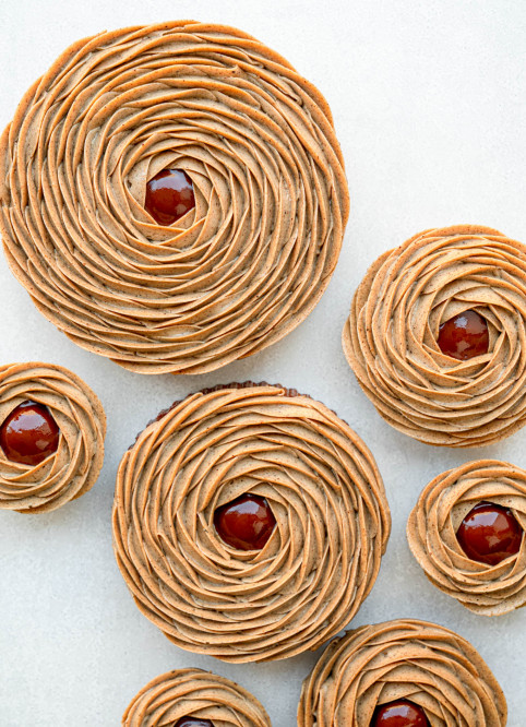 Hazelnut Paris-Brest Flower