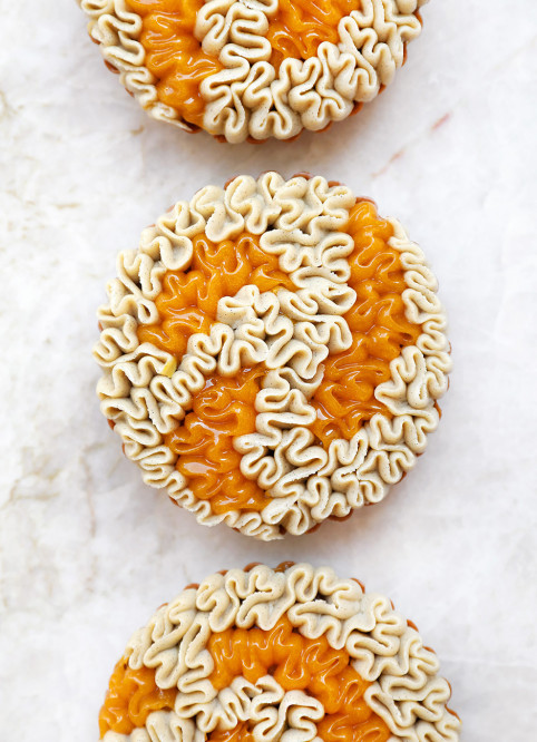 Mango Flower Cake