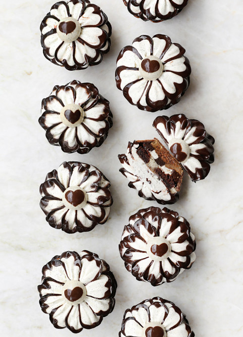 Vanilla Chocolate Flower