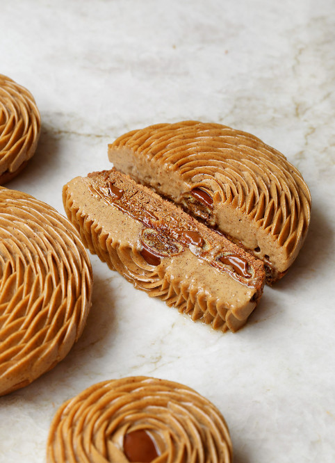 Hazelnut Paris-Brest Flower