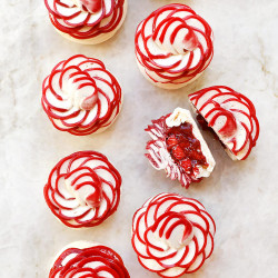 Strawberry Pavlova Flower