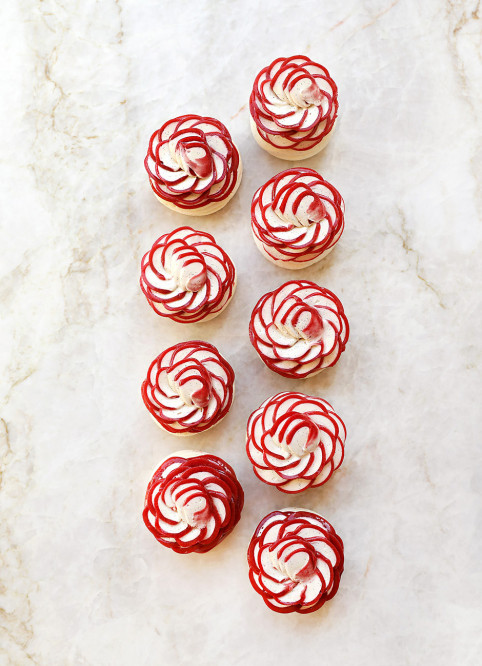 Strawberry Pavlova Flower
