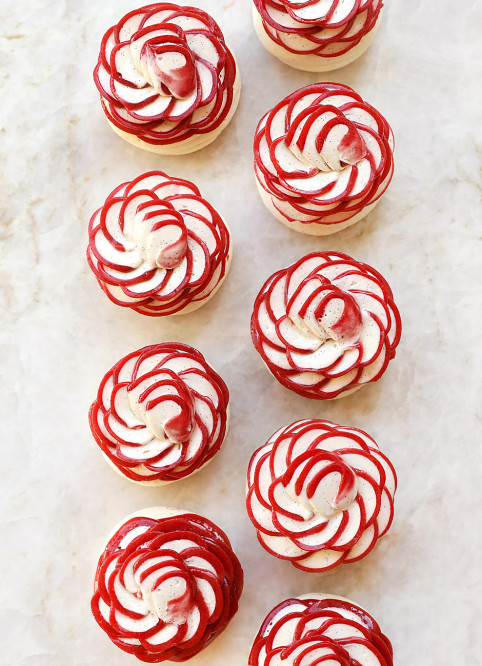 Fleur Pavlova Fraise