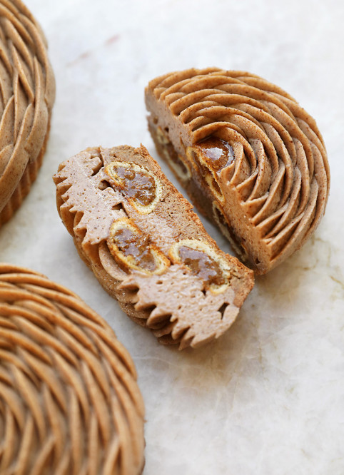 Hazelnut Paris-Brest Flower