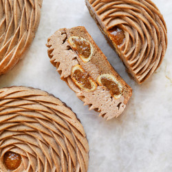 Hazelnut Paris-Brest Flower