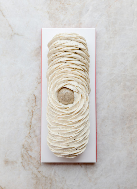 Vanilla Flower Bûche