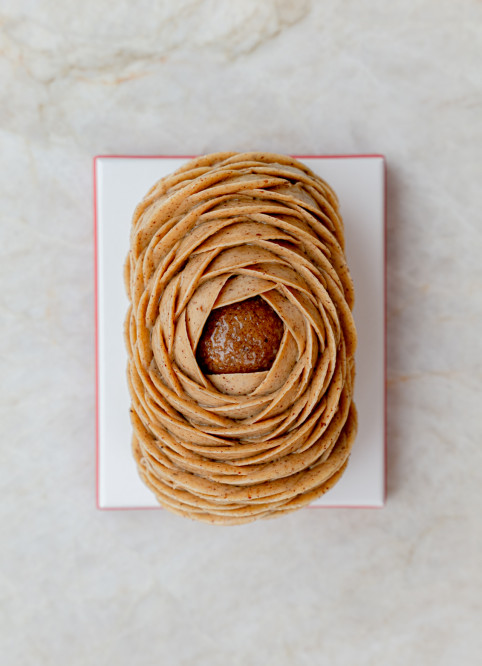 Hazelnut Flower Bûche
