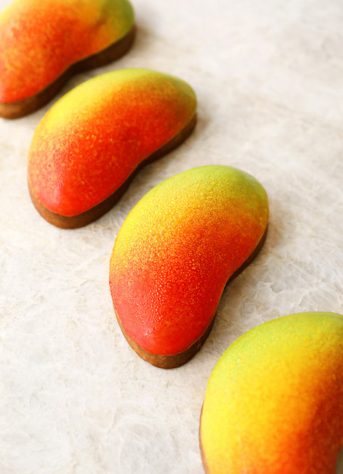 Sculpted Mango Tart