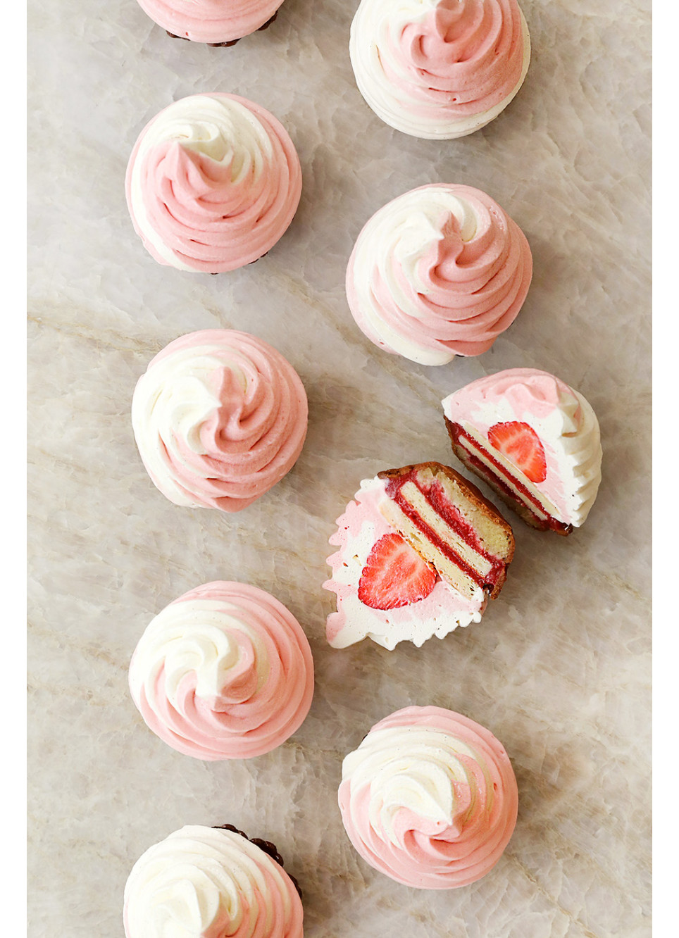 Flower like Strawberry Vanille Ice Cream