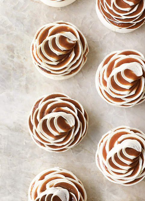 Fleur Pavlova Châtaigne