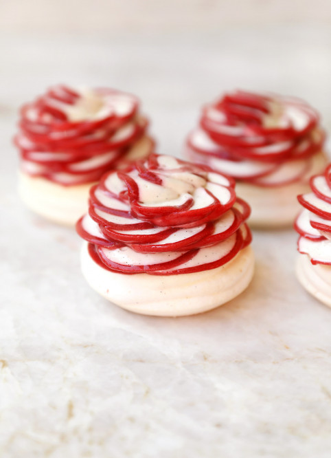 Strawberry Pavlova