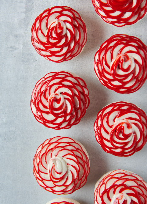 Strawberry Vanilla Pavlova